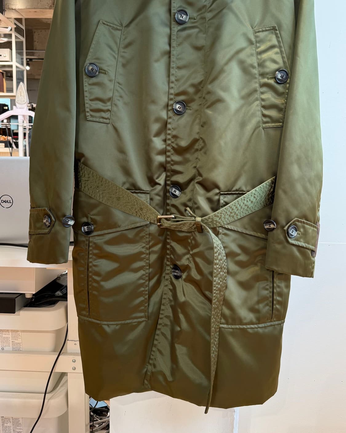 페라가모 올리브 그린 벨티드 폴리마인드 자켓  상품이미지4