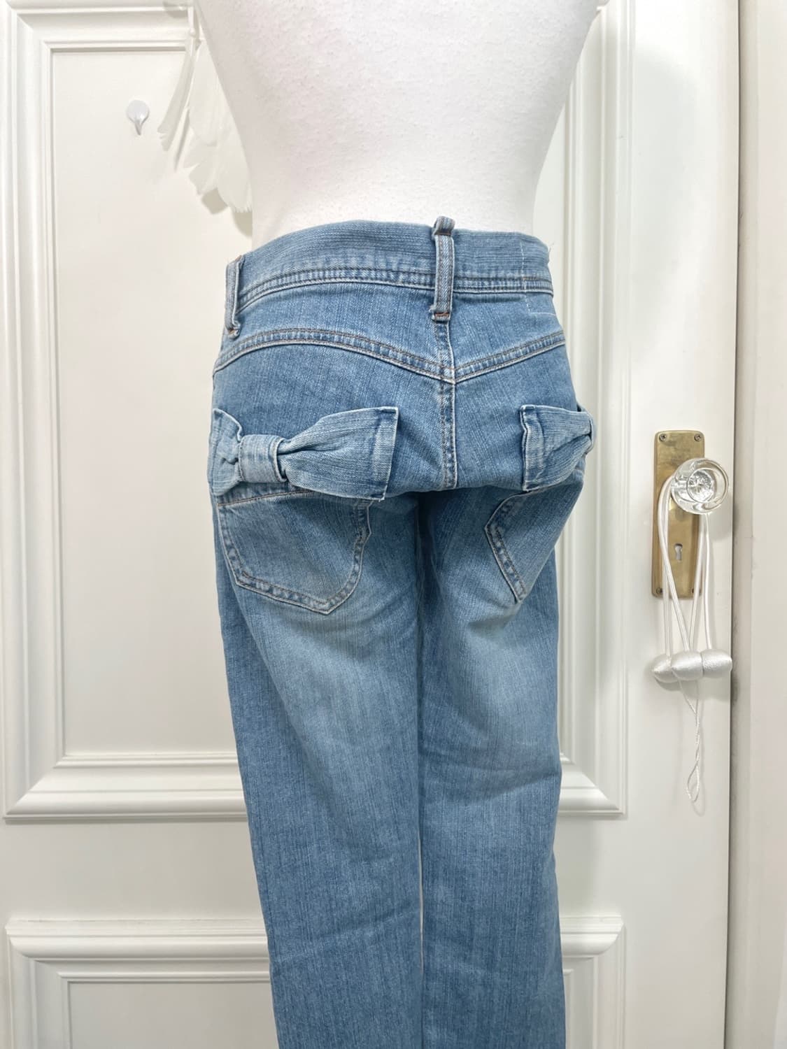 blue denim back bow pocket denim pants 상품이미지3