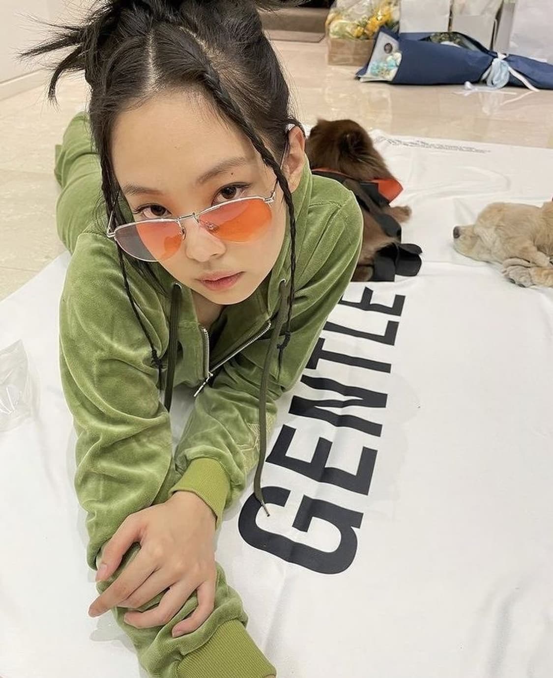 익스파이어드걸 그린 셋업 (제니 착용, 착용샷ㅇ) 상품이미지2