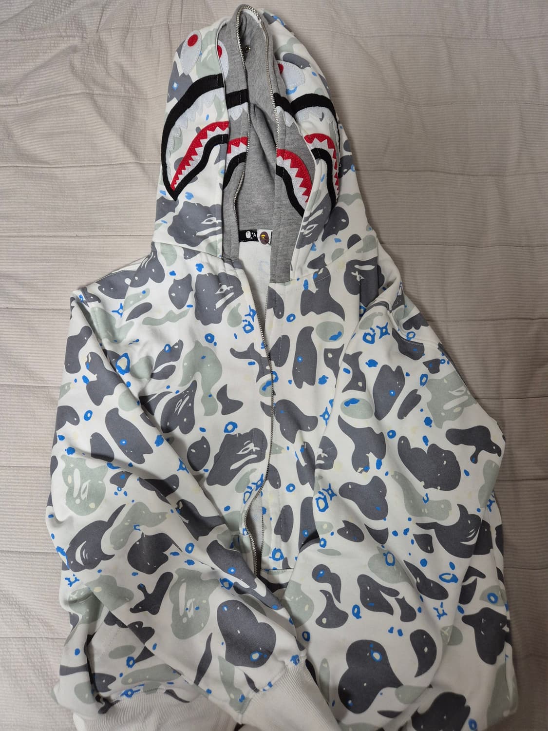 거의 새상품) 베이프 더블 샤크 후드집업 상품이미지1