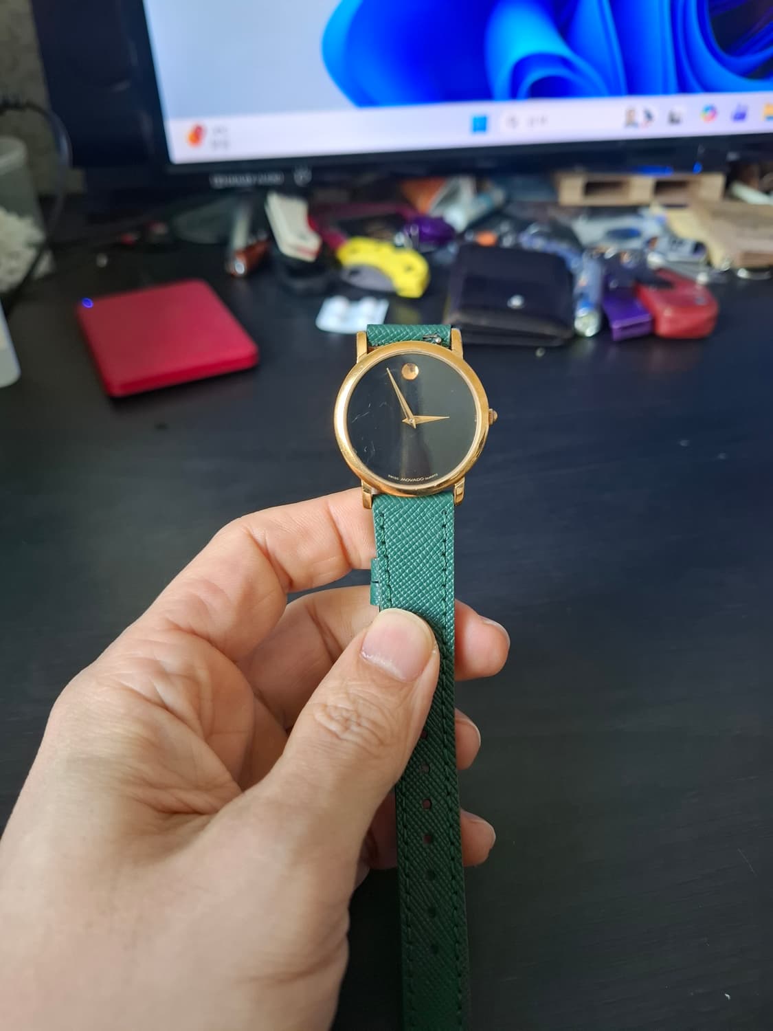 Movado 모바도 뮤지엄 금장 시계 상품이미지1