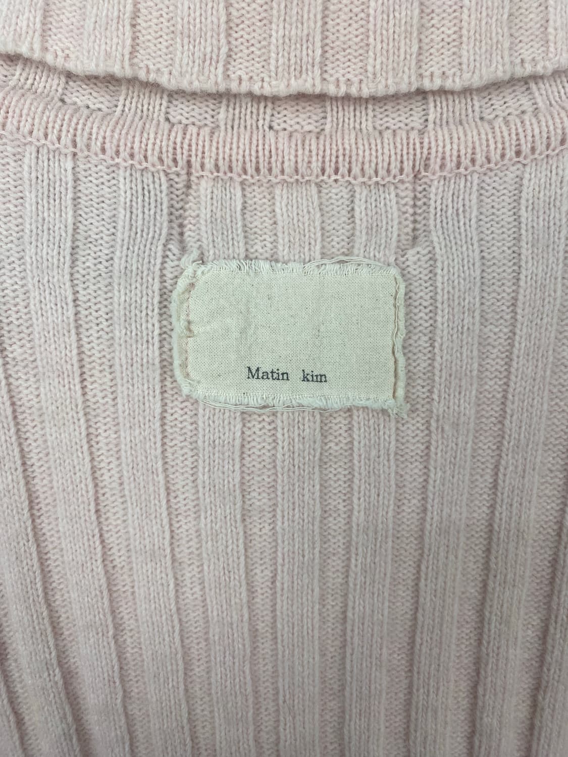 Matin Kim 마뗑킴 핑크 크롭 니트 가디건 <225> 상품이미지4