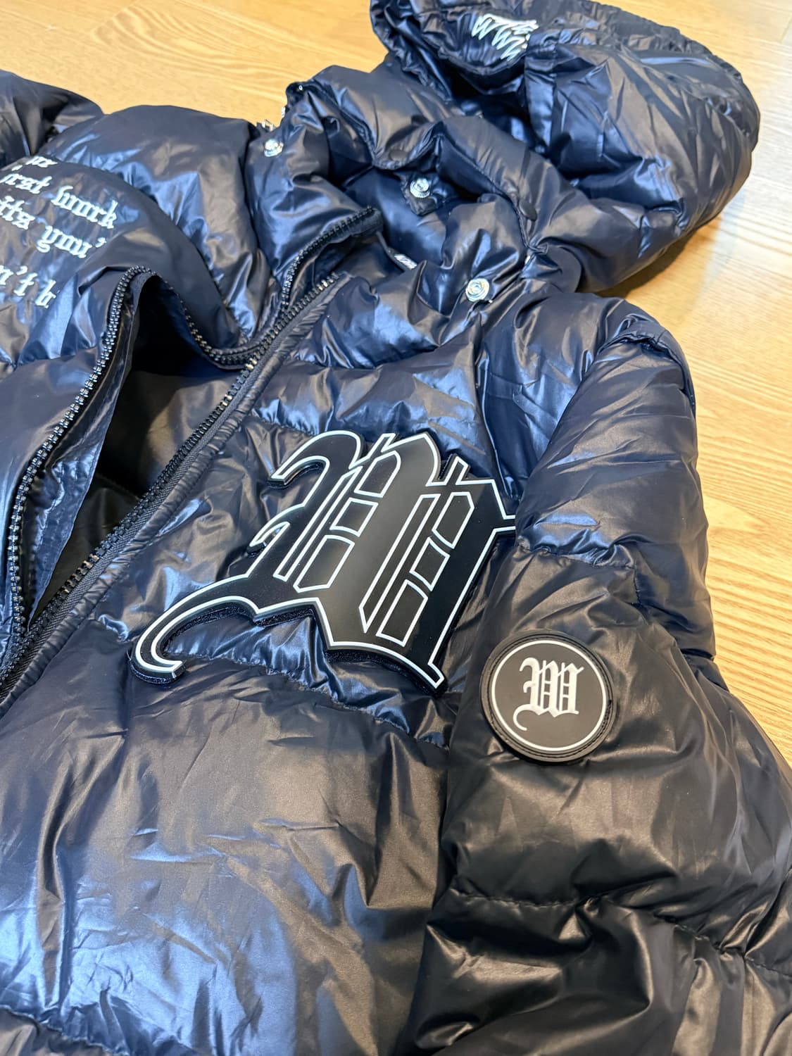 Worst work 유광 패딩 상품이미지7