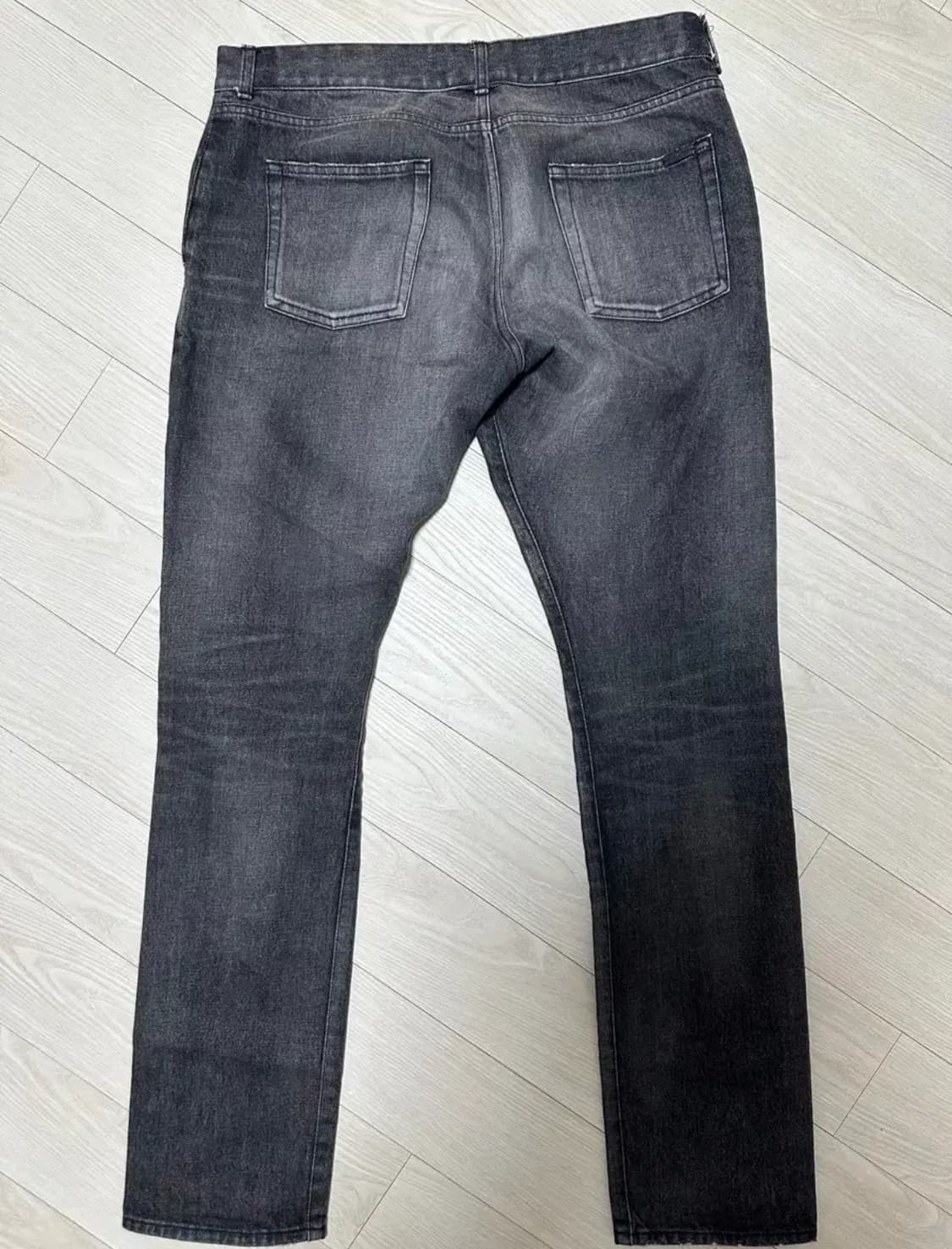 [34] SAINT LAURENT 블랙 빈티지 워싱 데님 상품이미지2