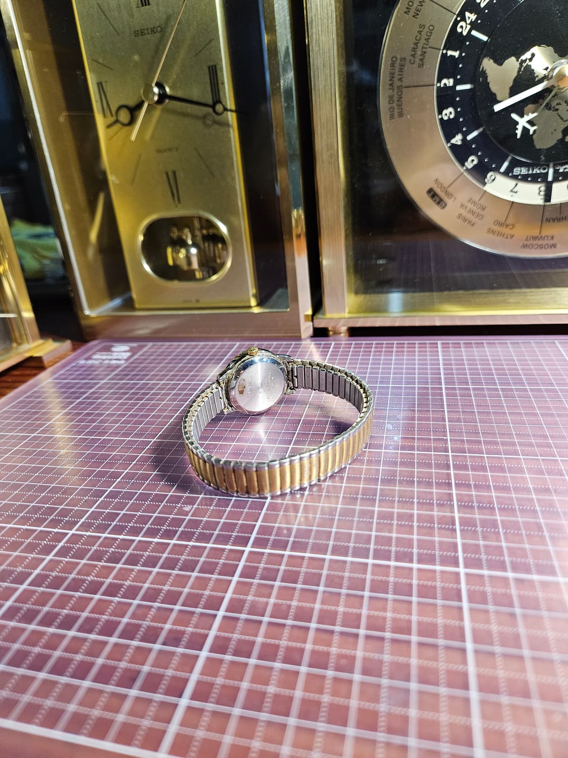 타이맥스 여성용 인디글로 스프링벤드형 빈티지 쿼츠 시계 상품이미지5