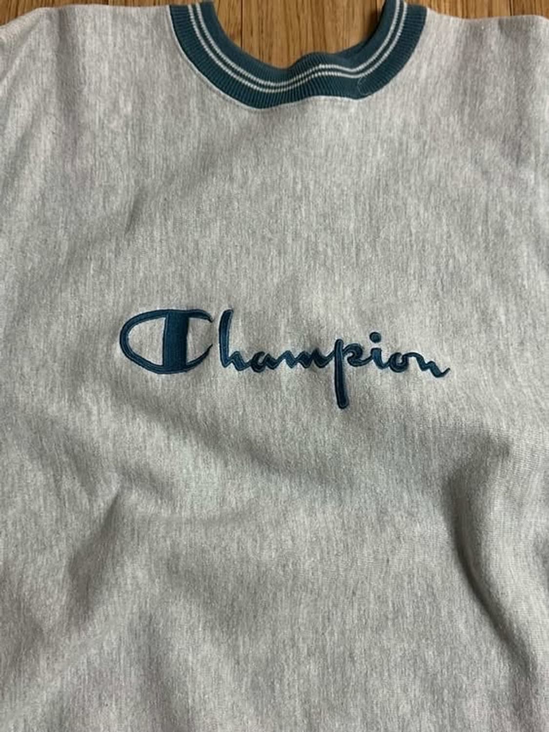 챔피온 리버스위브 90s 빅로고 맨투맨 상품이미지4