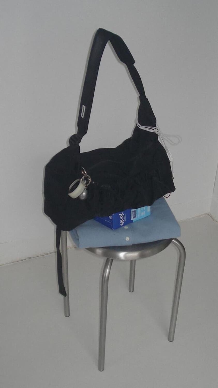 헤더먼트 파라슈트 숄더백 블랙 상품이미지4