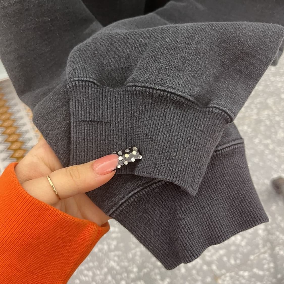 디스이즈네버댓 스트릿 펑크 스티치 빅로고 맨투맨 XL C10512 상품이미지7