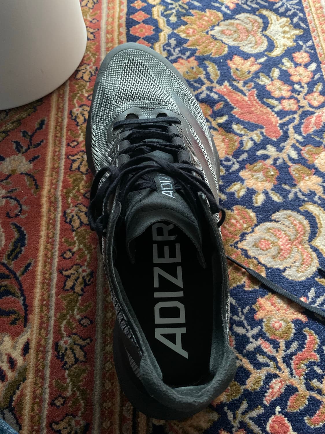 아디다스 ADIZERO 보스턴12 270 런닝화 블랙 색상입니다 상품이미지3