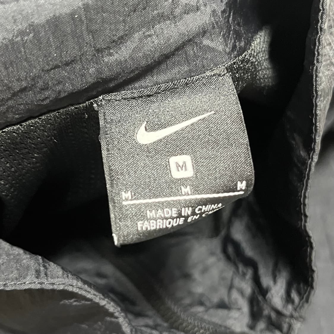 M 나이키 반집업 블랙 아노락 상품이미지3
