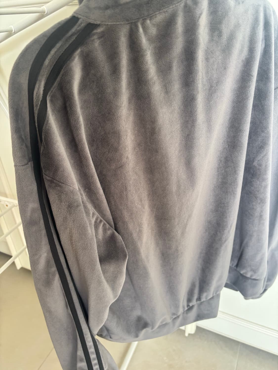 오드스튜디오 벨루어 스토피 트랙집업 상품이미지3