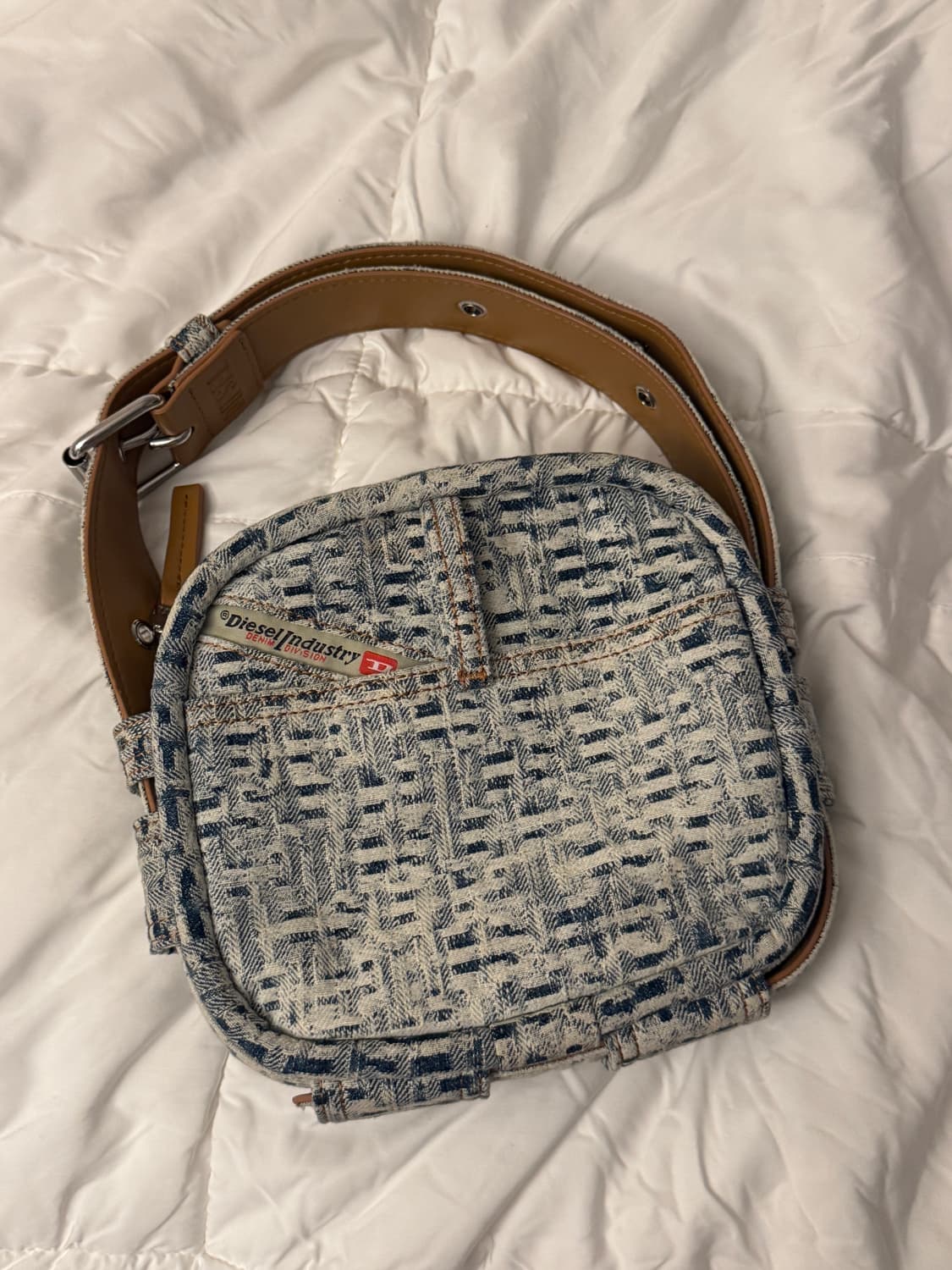 디젤 숄더백 상품이미지1