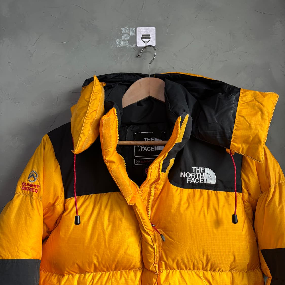 노스페이스 700 써밋 윈드스토퍼 구스다운 패딩 상품이미지2