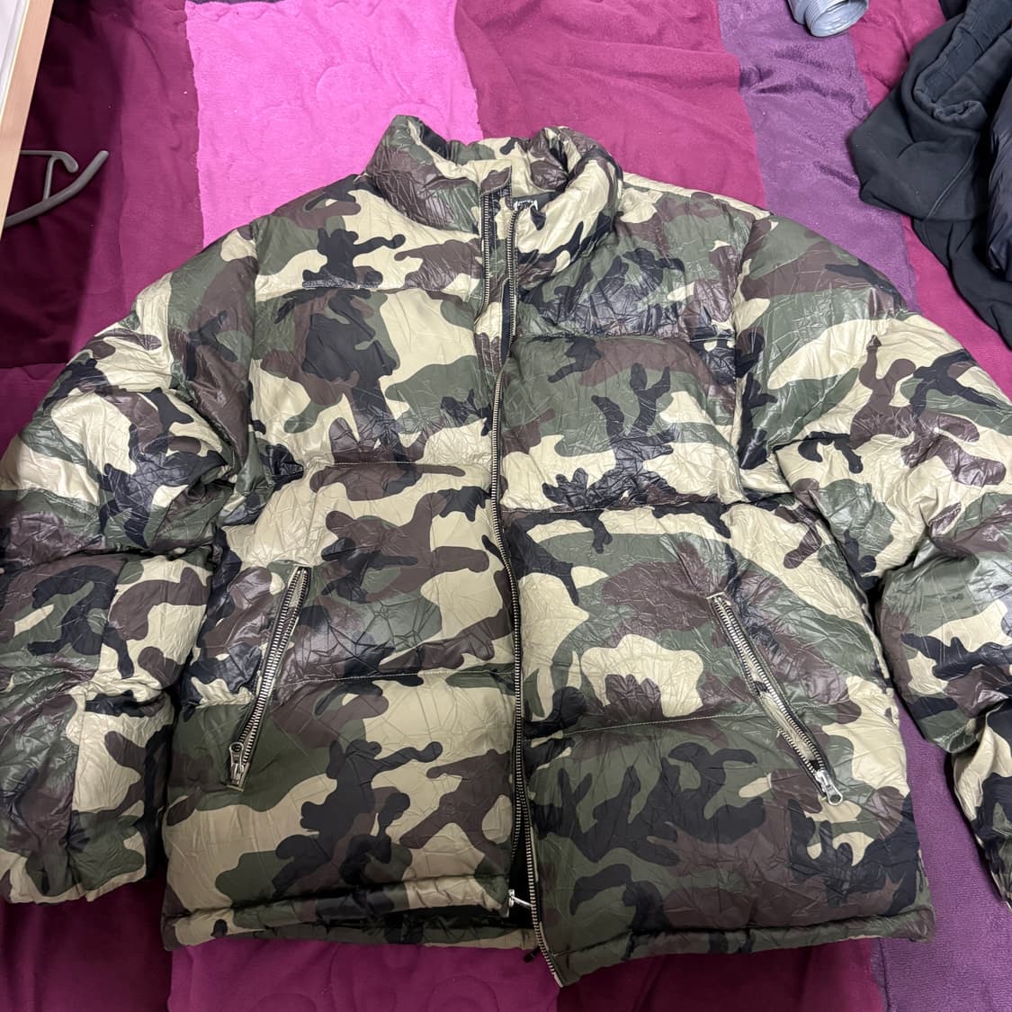 스투시 링클 나일론 다운 푸퍼 우드랜드 카모  M 상품이미지1