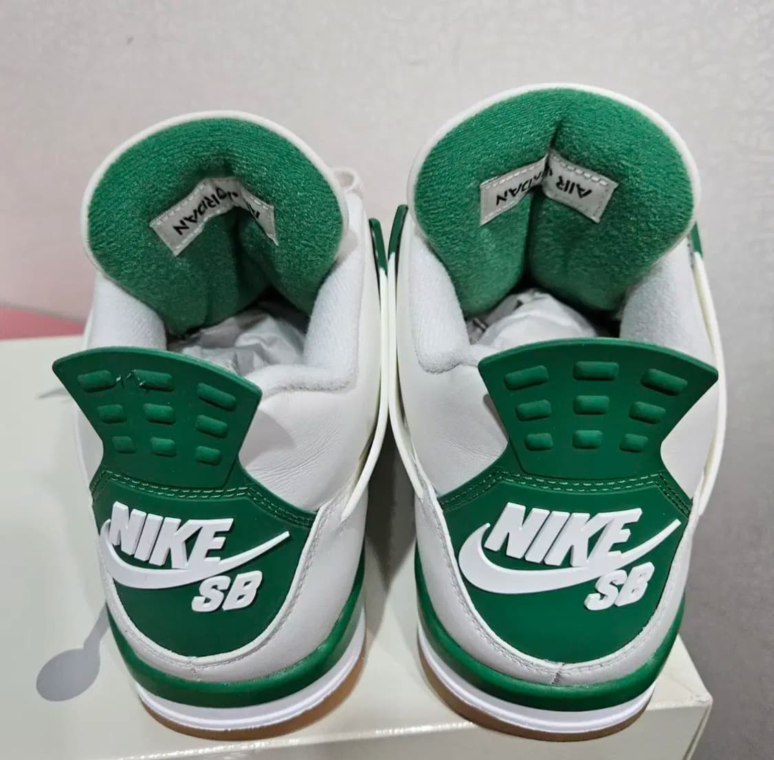 조던 4 x 나이키 SB 레트로 SP 파인 그린 270 상품이미지7