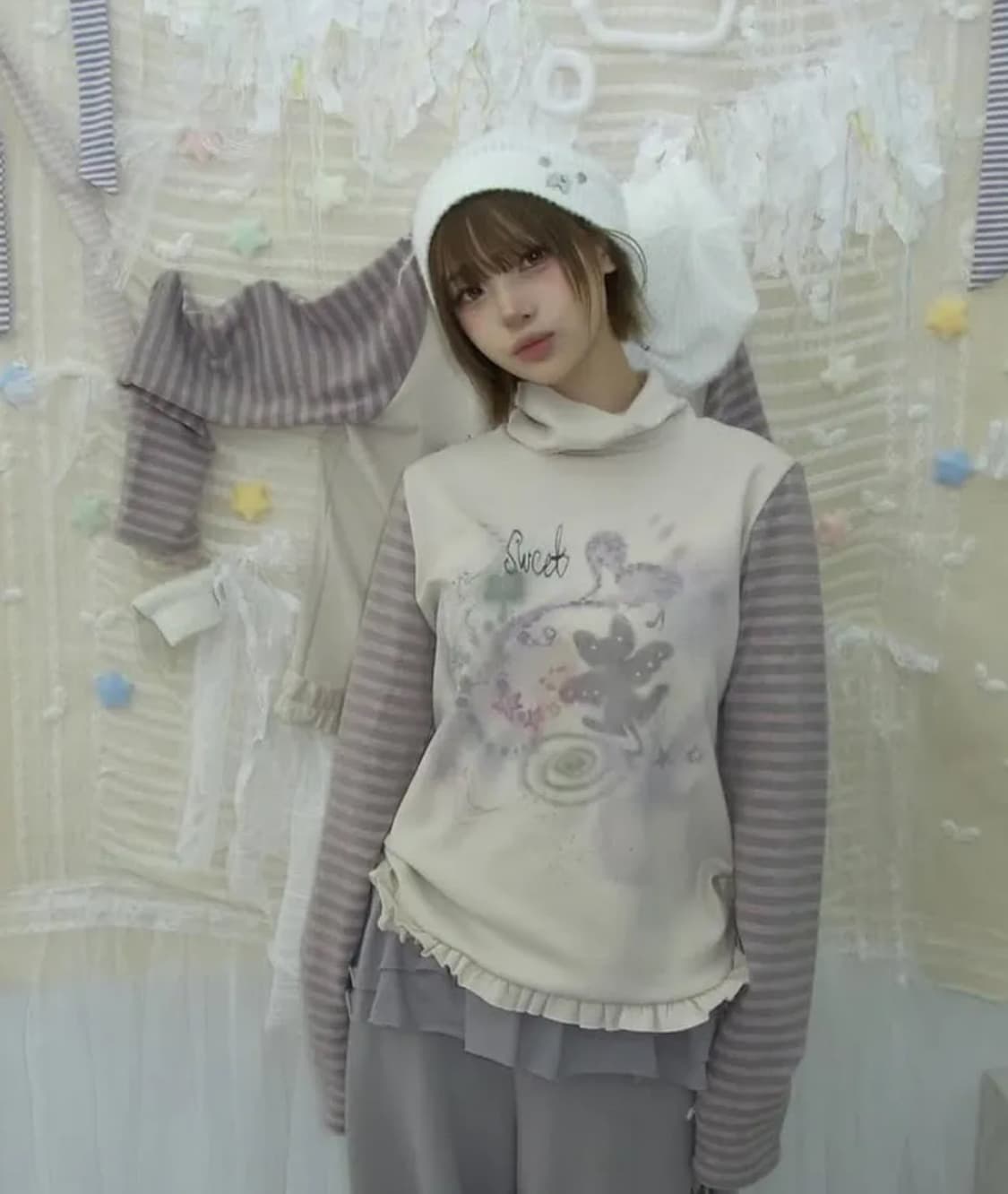 허그유어스킨 드로잉 프릴 폴라 탑 (베이지 핑크) 상품이미지1