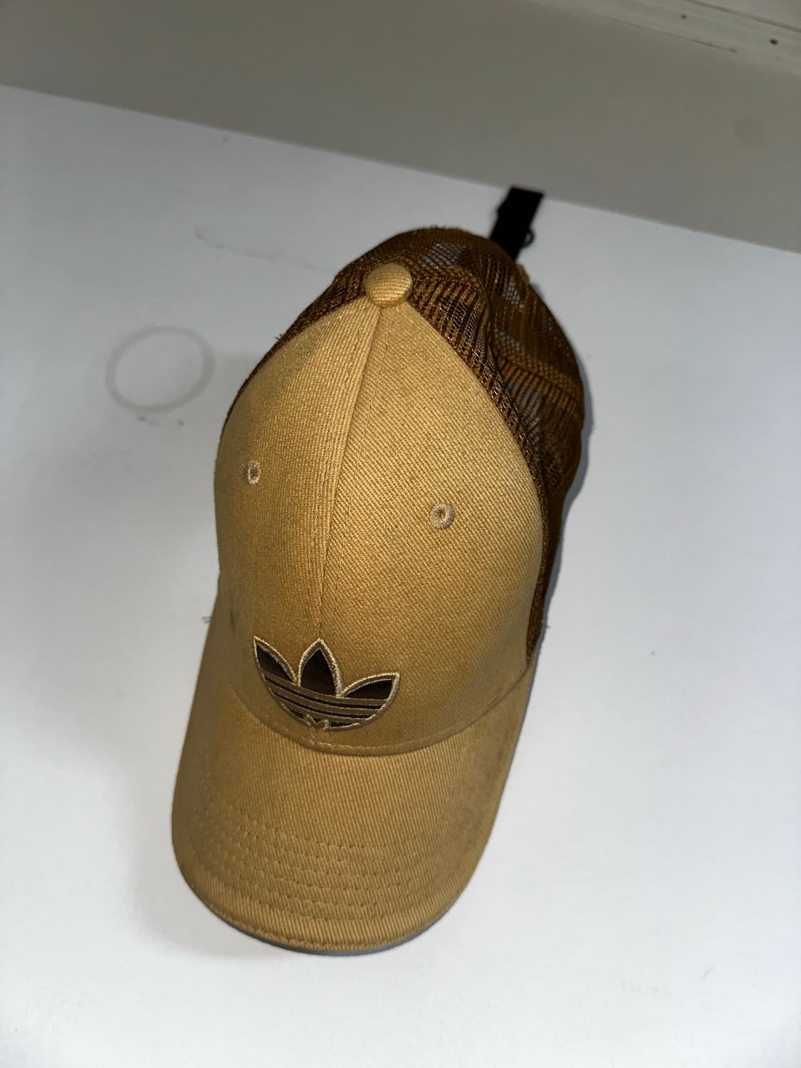 Adidas 브라운 모자 상품이미지1