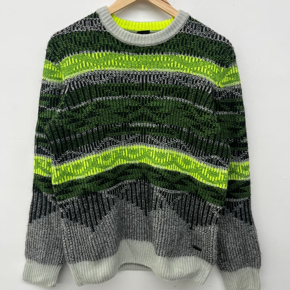 휴고보스 줄무늬 패턴 니트 L 상품이미지2