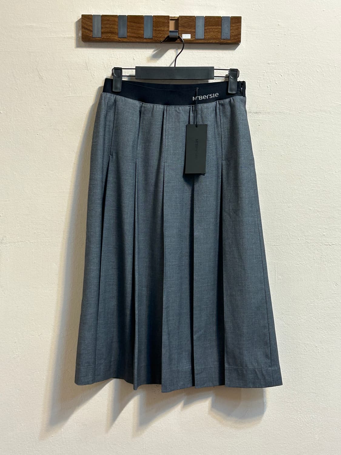 (deadstock) 엠버시 하이웨스트 플리츠 미디 스커트 상품이미지1