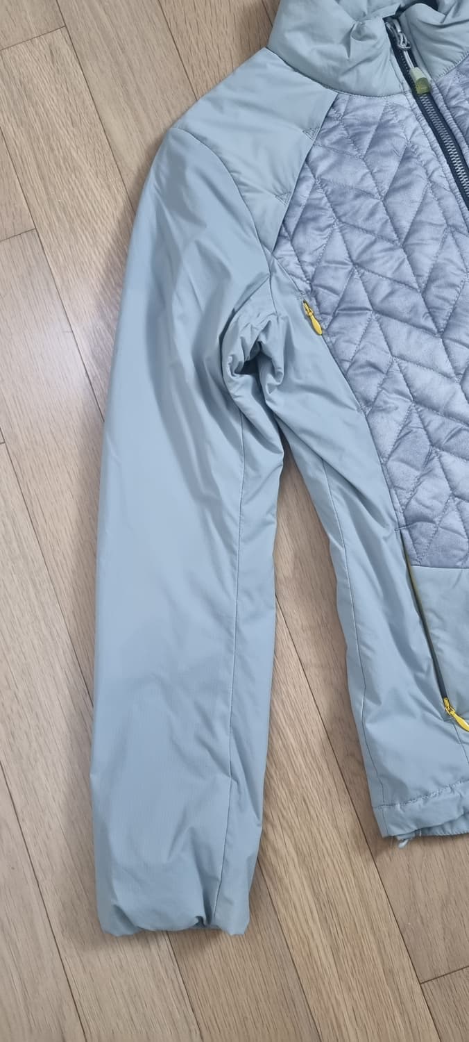 노스페이스 경량 폴리 패딩 자켓 S _ 여성 상품이미지3