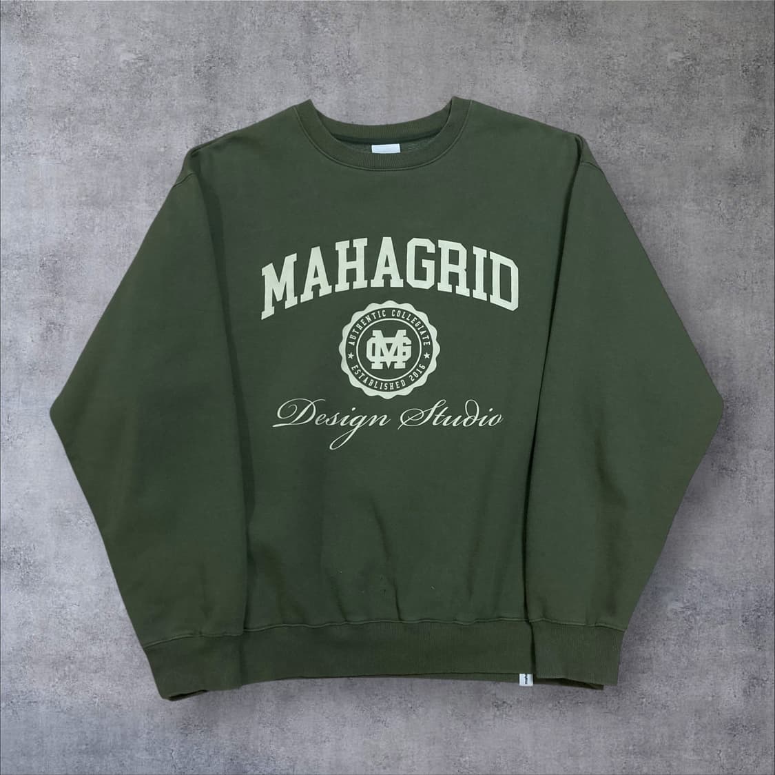 마하그리드 빅로고 카키 맨투맨 상품이미지1