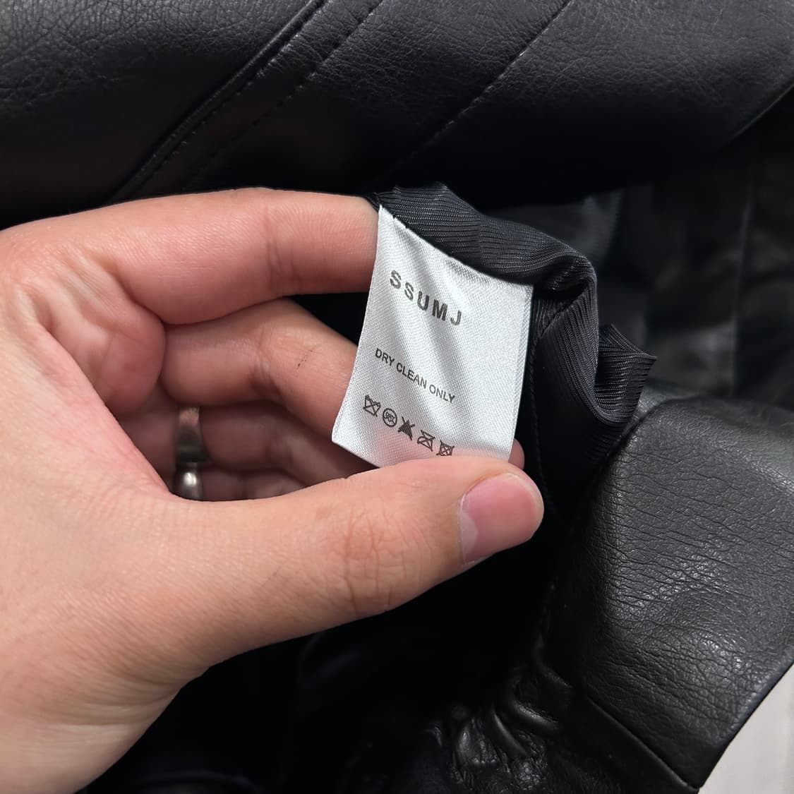 SSUMJ 프리미엄라인 크롭 비건 레더자켓 상품이미지4