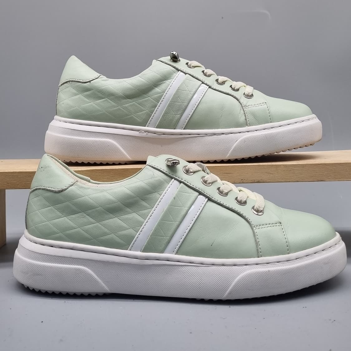 소다 소가죽 여성스니커즈225 상품이미지1