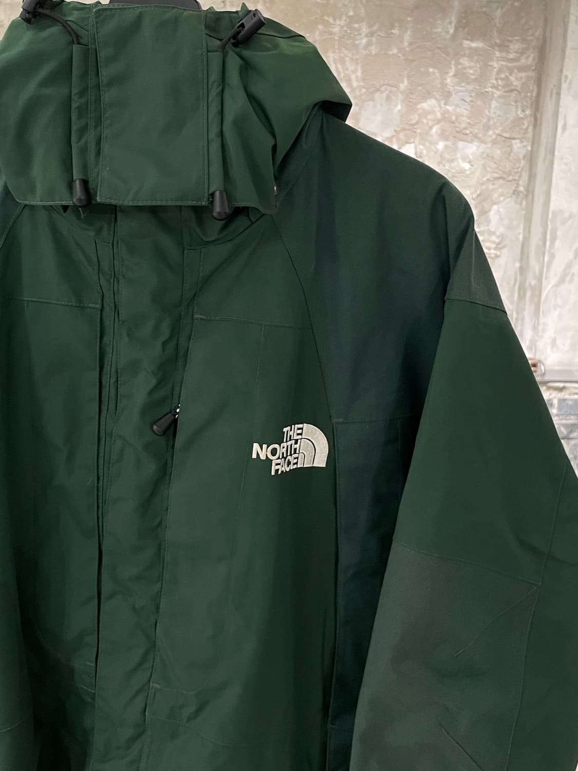 노스페이스 그린 써밋 시리즈 고어텍스 나일론 자켓 상품이미지3
