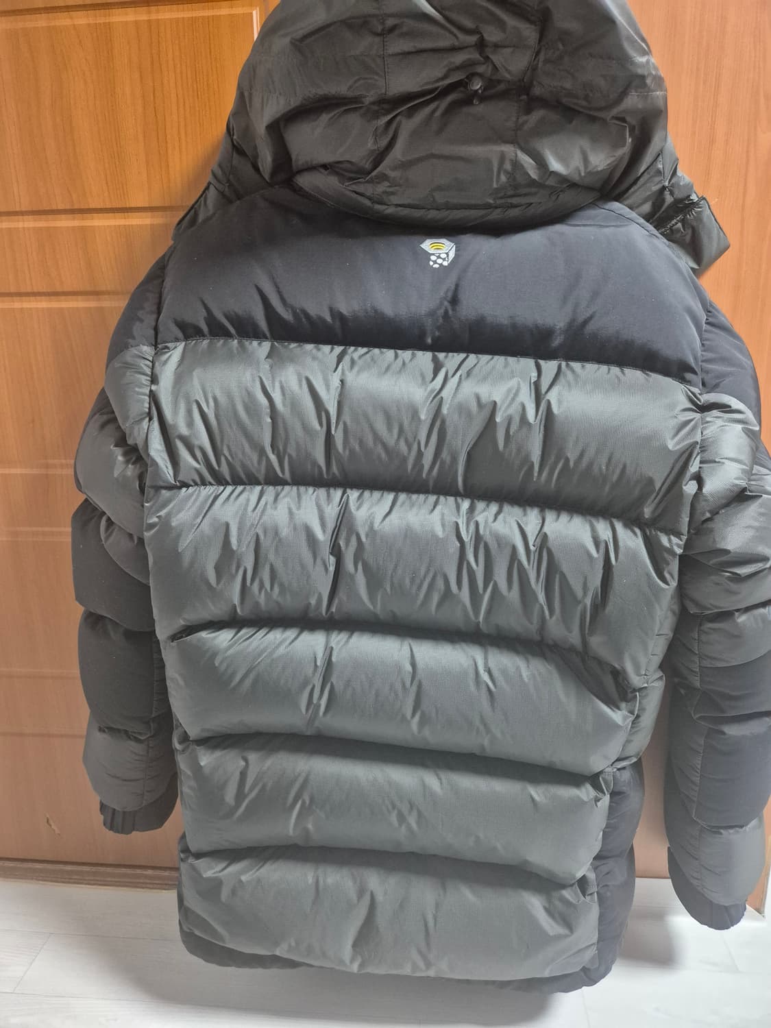 마운틴하드웨어 800필파워 구스다운 그레이 L사이즈! 상품이미지3