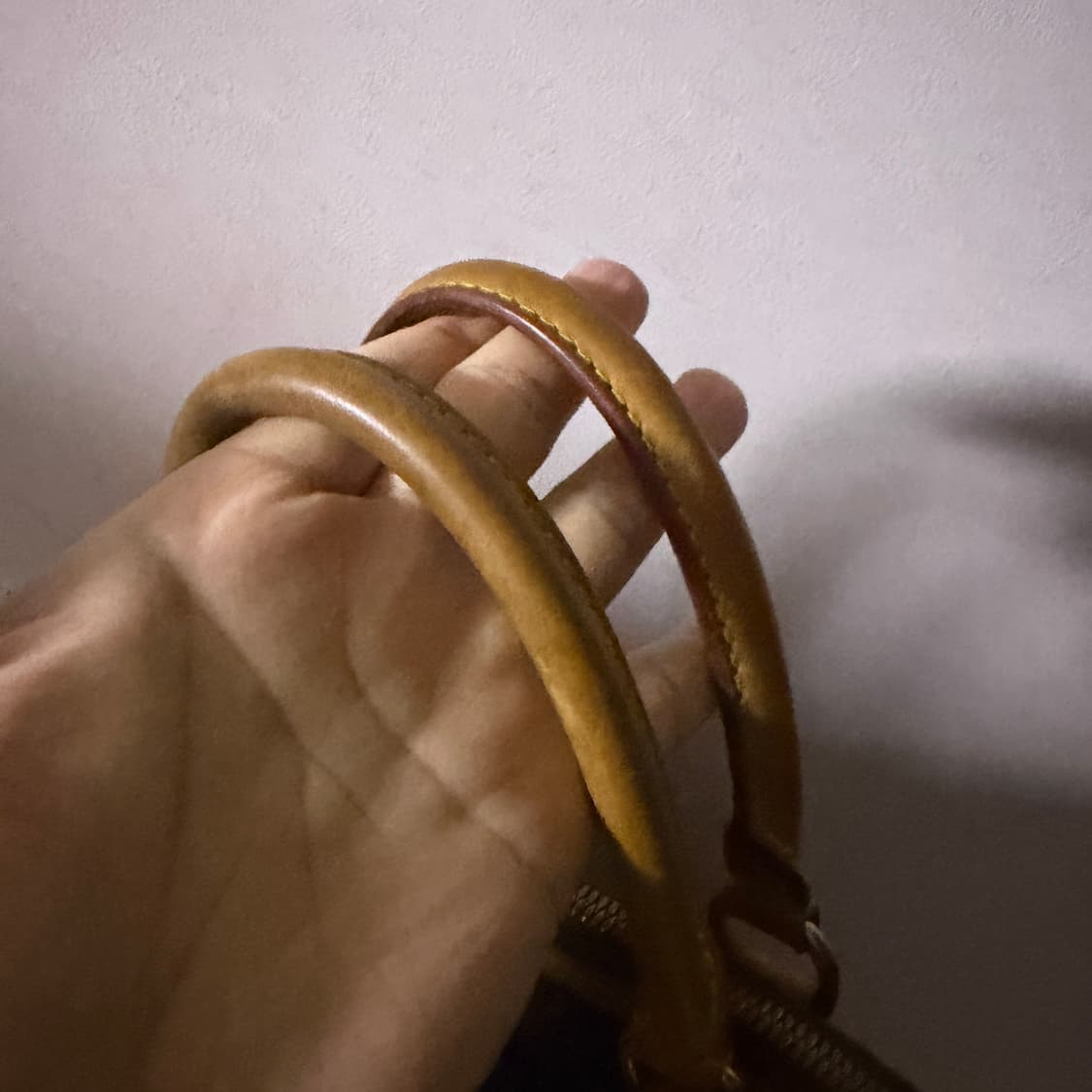 루이비통 모노그램 락킷 버티칼 토트 상품이미지6