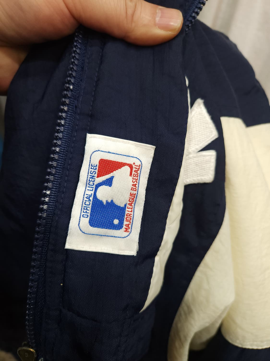 apex one 90s 뉴욕양키스 누빔 점퍼 오버핏소매 usa 상품이미지6