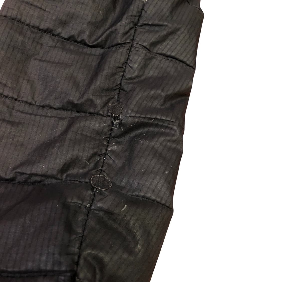 파타고니아 후디 경량패딩 블랙 상품이미지4