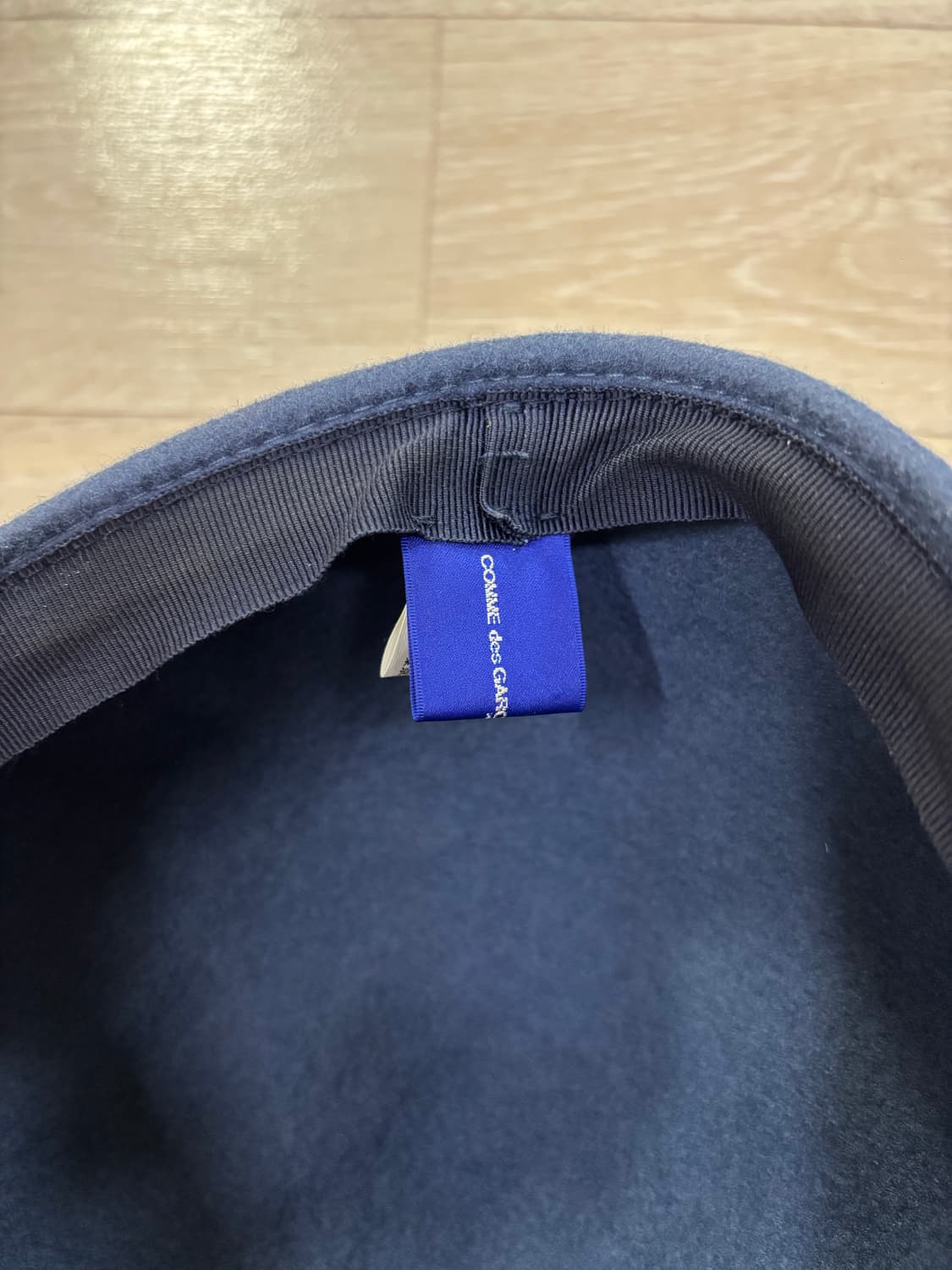 꼼데가르송 셔츠 백 로고 울 펠트 캡 블루 상품이미지7