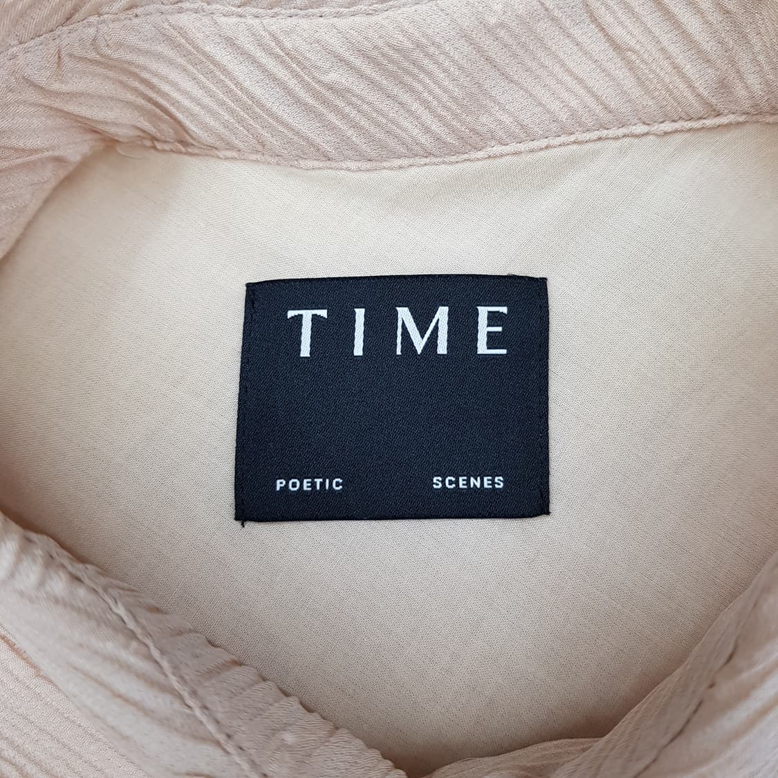 한섬 타임 2021 배색 립라인 텍스처 반팔 블라우스 F사이즈 상품이미지8