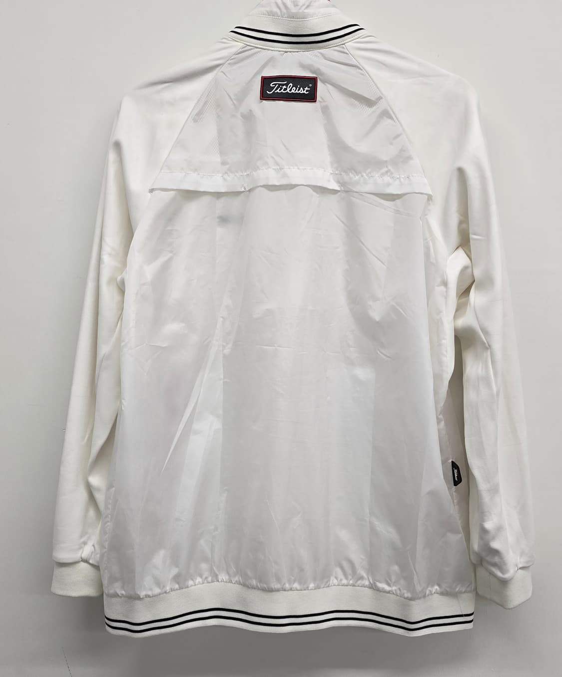 타이틀리스트 남성 바람막이.
싸이즈 105 상품이미지3