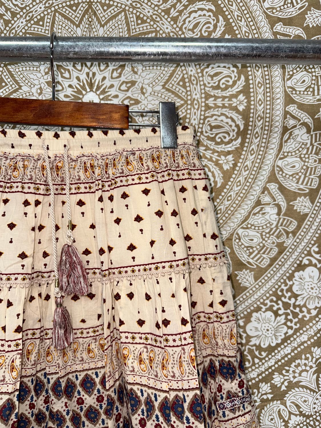 써스데이아일랜드 밴딩 페이즐리 미니스커트 상품이미지4