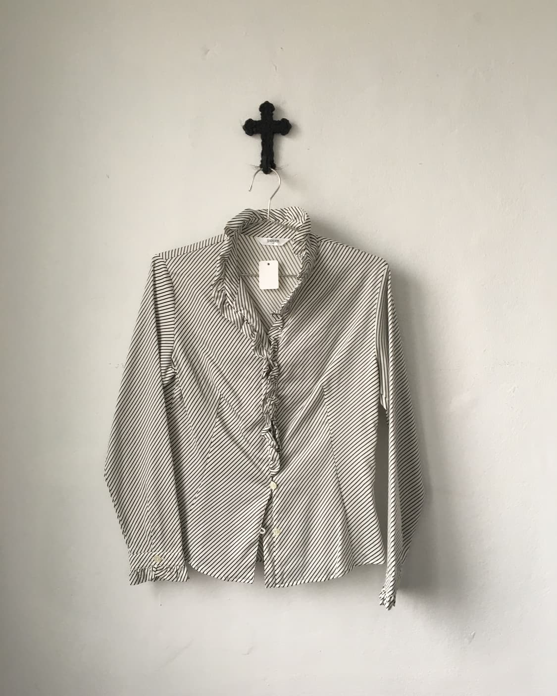 Frill stripe pattern shirt 상품이미지1