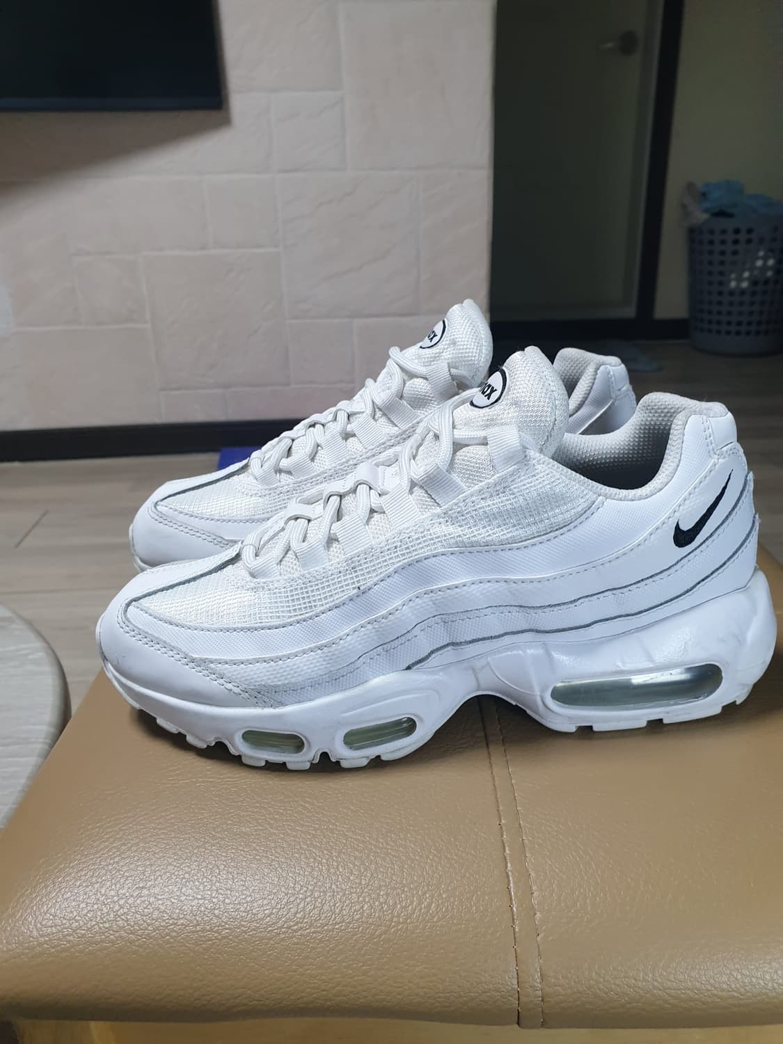 나이키 240 상품이미지1