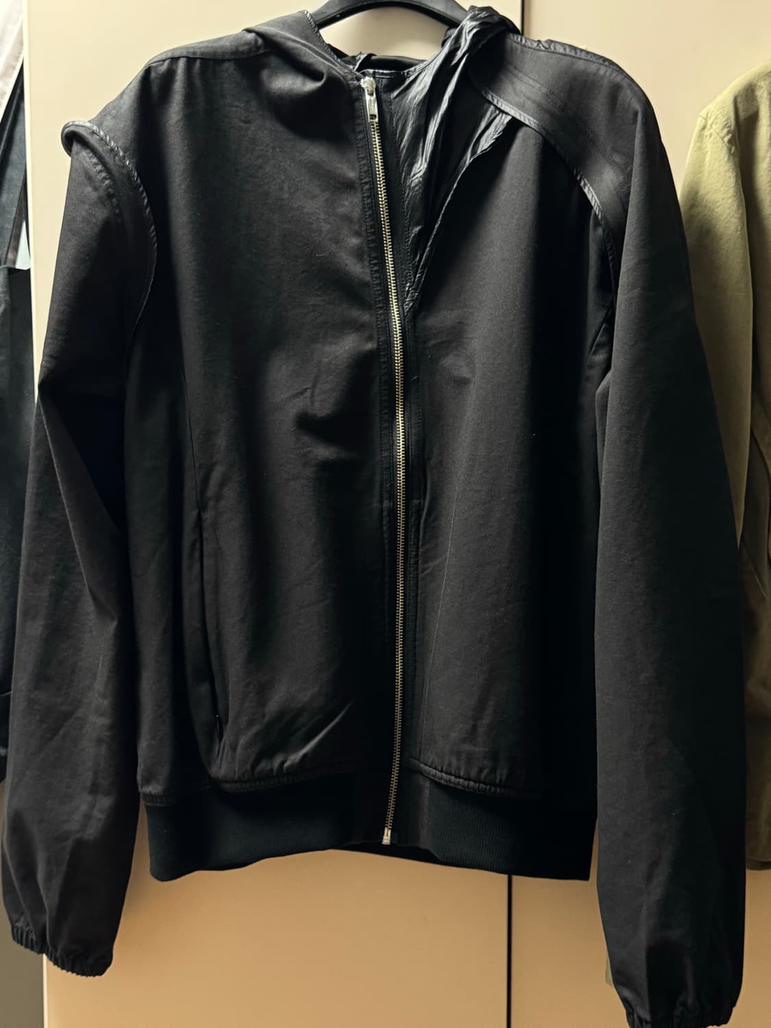 코스트퍼킬로 HOODED BOMBER black M사이즈 상품이미지3