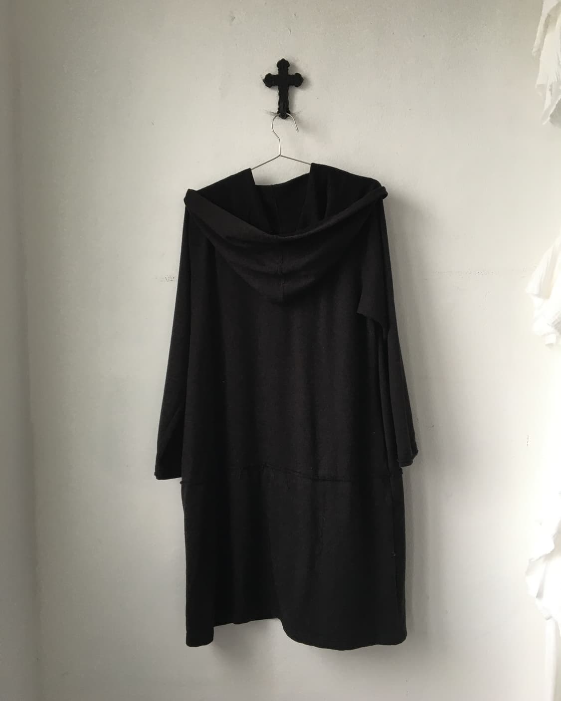 Grunge detail hood long onepiece 상품이미지3
