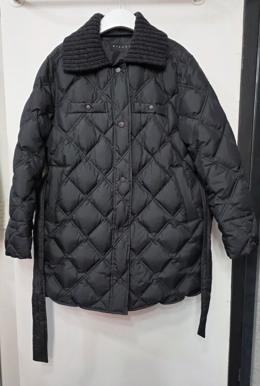 시슬리 여성 구스 경량 패딩 상품이미지1