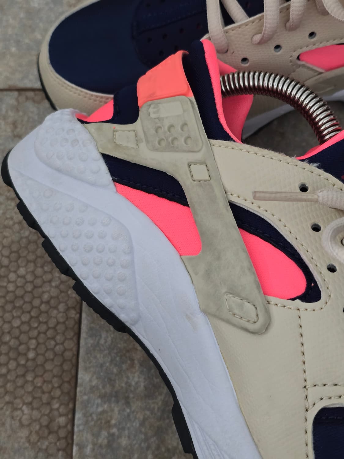 (230)나이키 에어 허라취 런 오트밀 핑크  상품이미지5