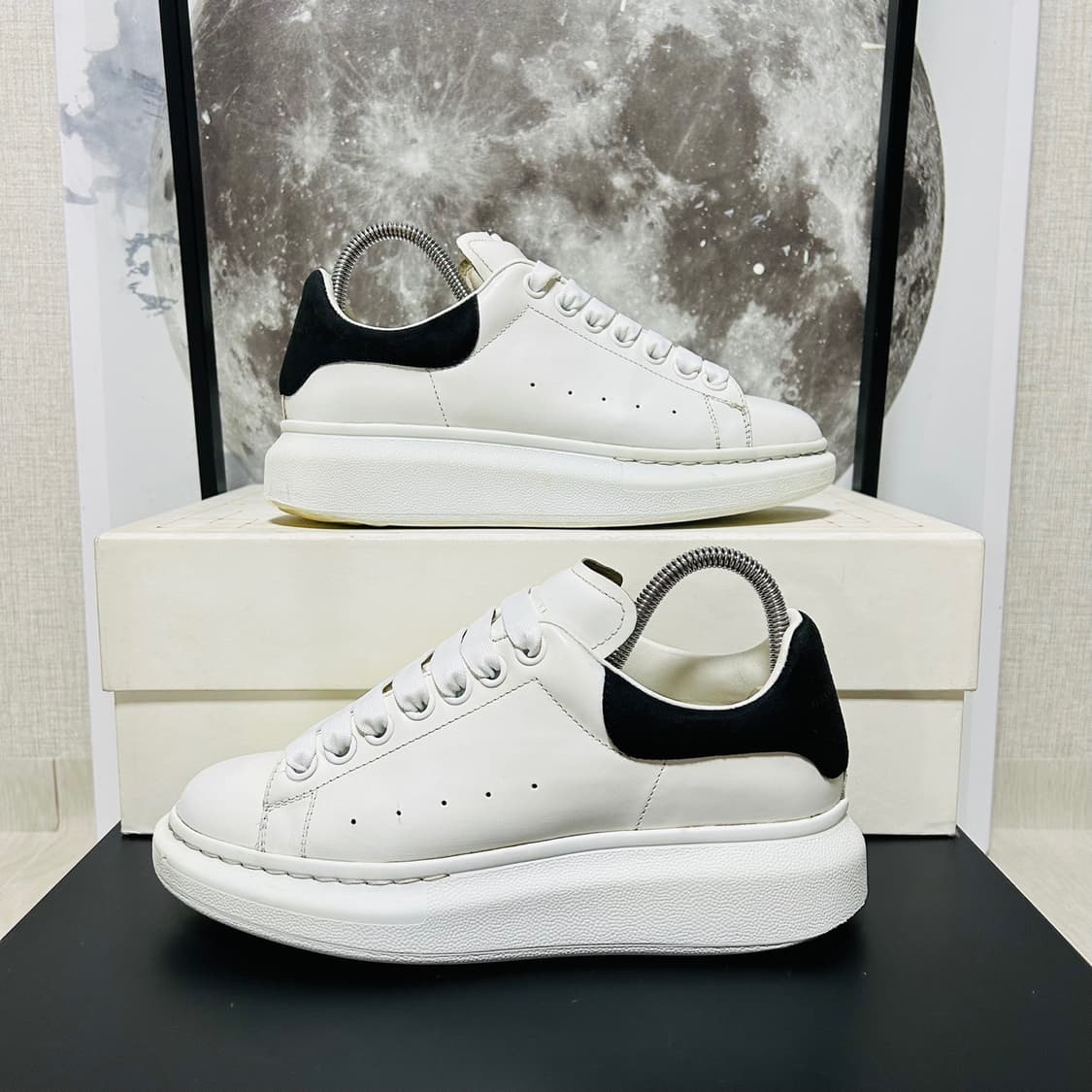 정품 36) 알렉산더 맥퀸 오버솔 스니커즈 230~23 상품이미지1