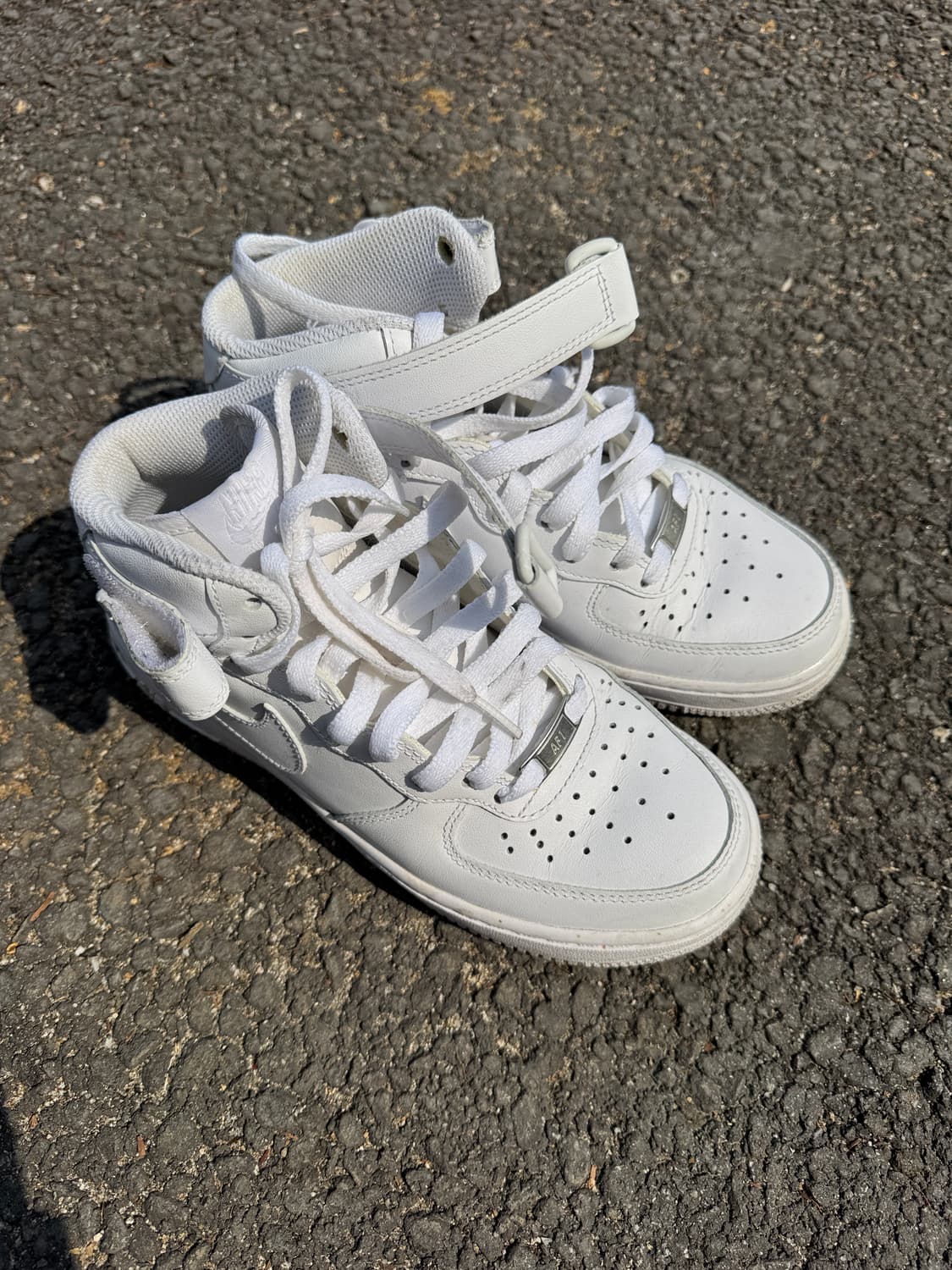 나이키 우먼스 에어포스 1 07 미드 230사이즈 상품이미지2