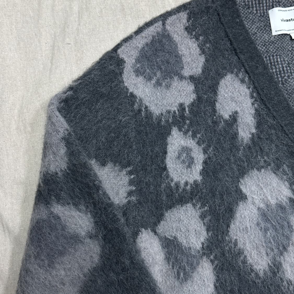 비바스튜디오 그런지 모헤어 가디건 L(105) 상품이미지4