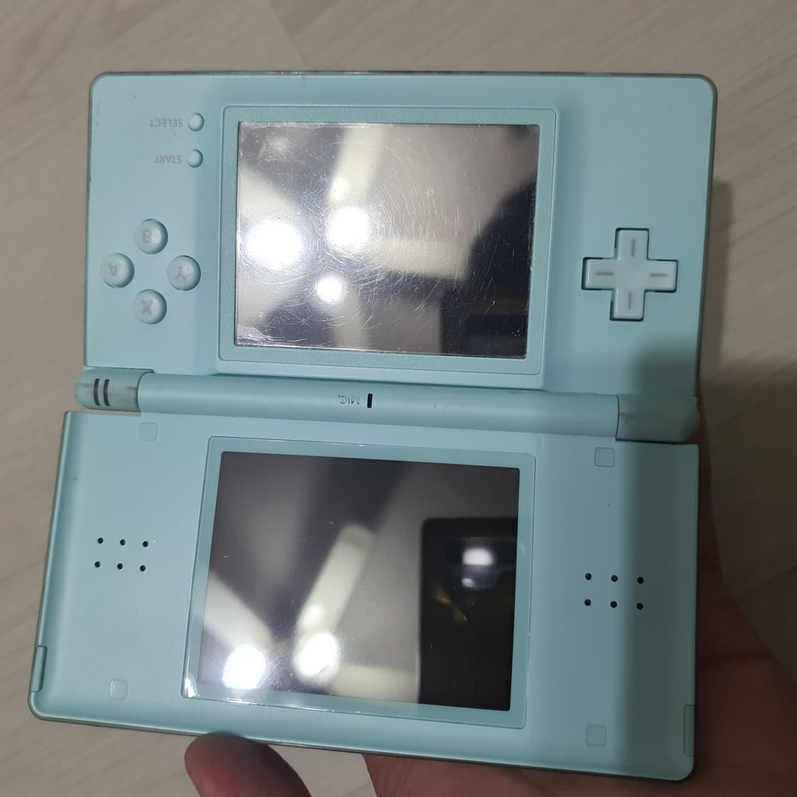 닌텐도 ds lite 게임기와 동물의숲ds팩 상품이미지5