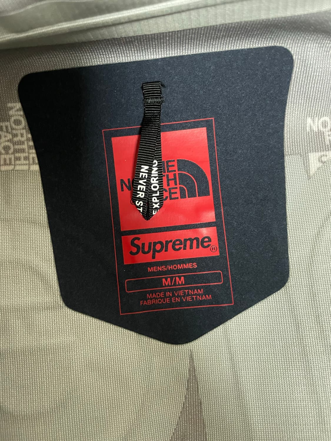 슈프림 노스페이스 테입드심 타임스퀘어 M 상품이미지5