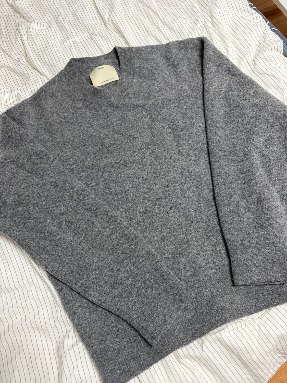 포터리 컴포트 브이넥 차콜 상품이미지2