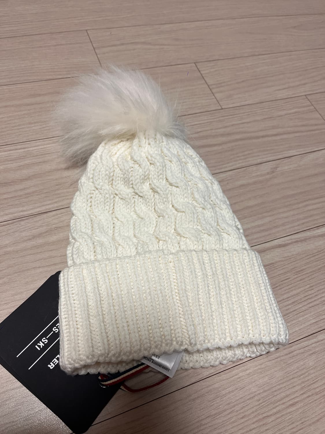 몽클레어 니트모자 폼폼 비니 스키모자 상품이미지2