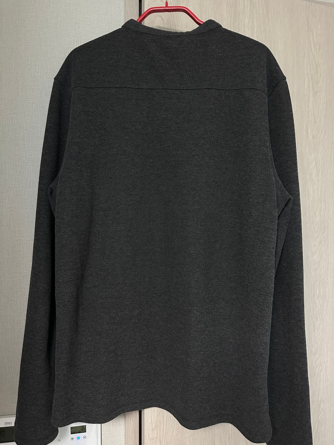 올세인츠 헨리넥 긴팔 티셔츠 판매합니다.  상품이미지4